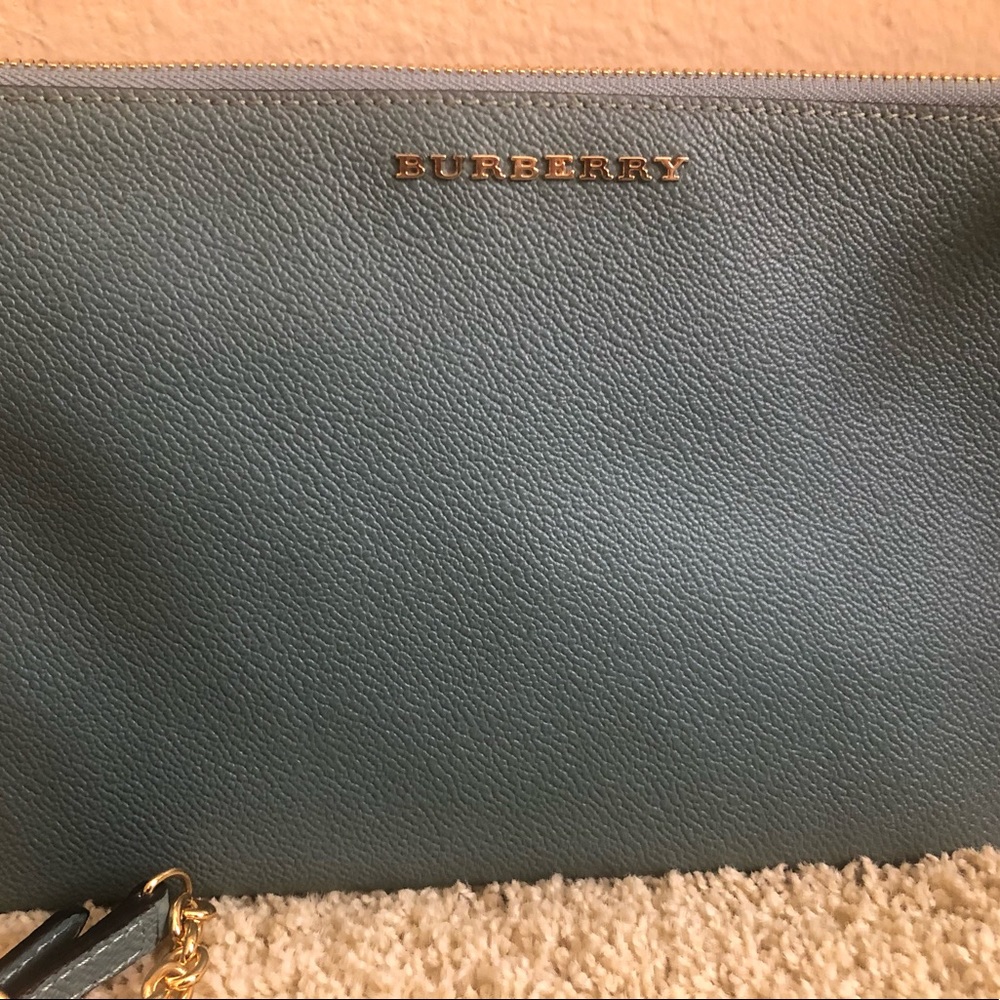 Burberry crossbody teal color 100% authentic.